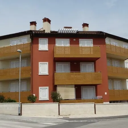 Alice App2 Appartement Ližnjan